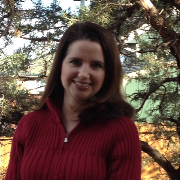 Meet your Posher, Allison - Picture 1 of 1